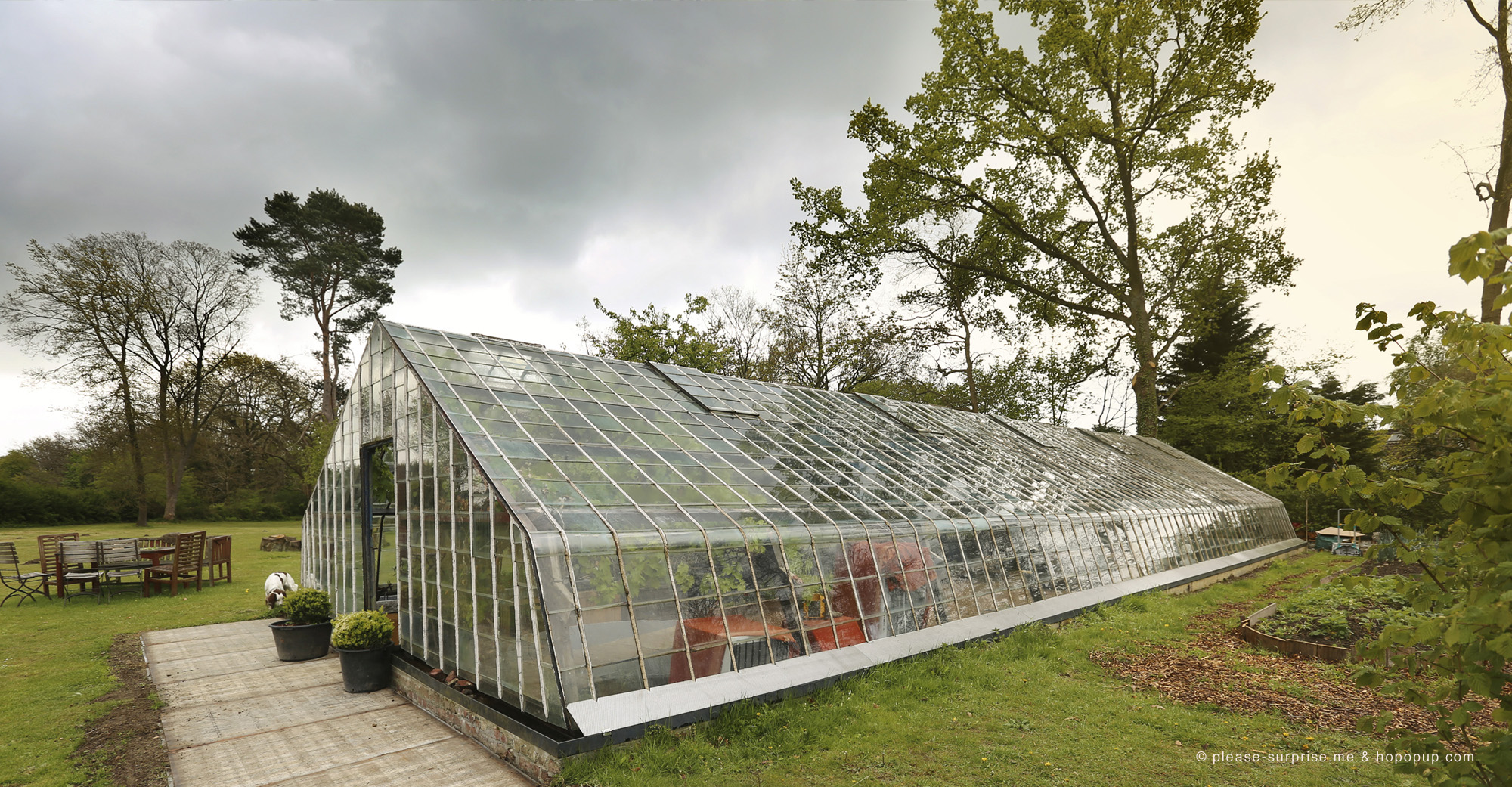 Le palais de verre à Rosières, une serre contemporaine en location pour des événements privés
